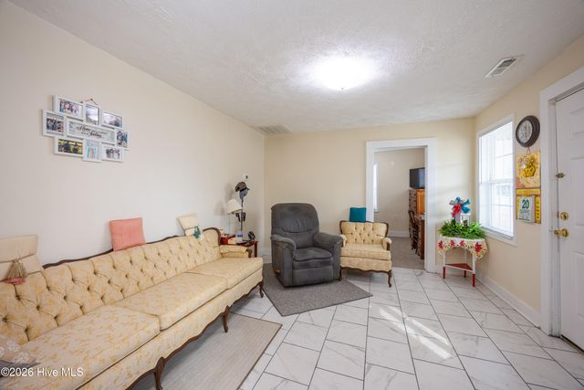 200 Southeast Boulevard, Clinton, NC 28328