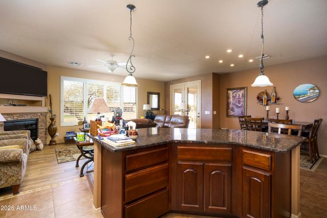 2663 S SPRINGWOOD Boulevard 306, Mesa, AZ 85209