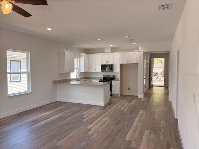 1606 PEACH AVENUE, Sanford, FL 32771