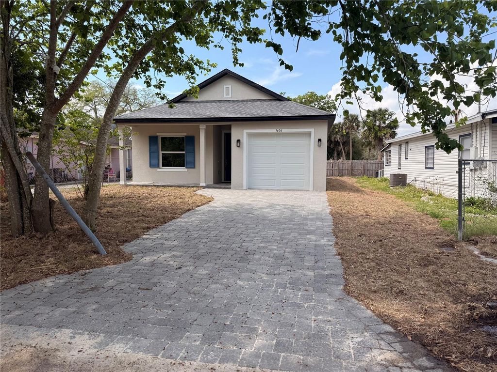 Image 4 of property listing at 1606 PEACH AVENUE, Sanford, FL 32771