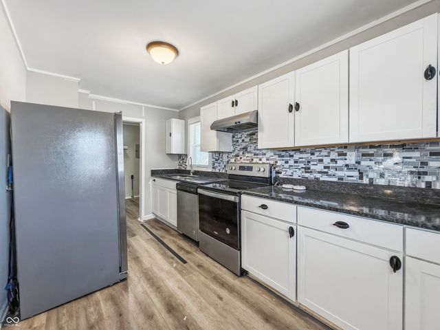 4006 Kenneth Avenue, Indianapolis, IN 46226