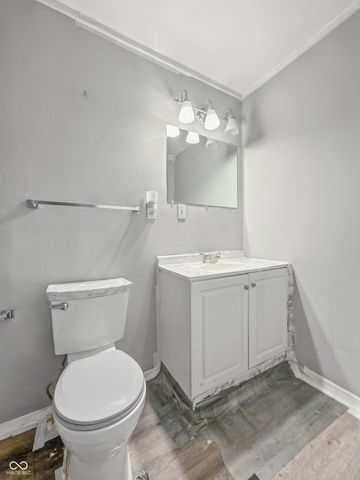 4006 Kenneth Avenue, Indianapolis, IN 46226