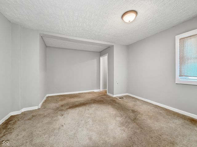 4006 Kenneth Avenue, Indianapolis, IN 46226