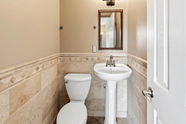 W168N11487 El Camino DRIVE, Germantown, WI 53022