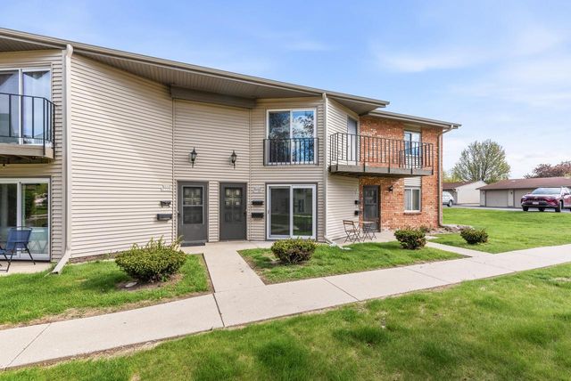 W168N11487 El Camino DRIVE, Germantown, WI 53022