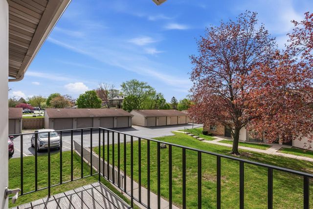 W168N11487 El Camino DRIVE, Germantown, WI 53022