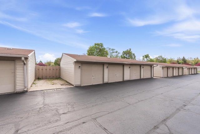 W168N11487 El Camino DRIVE, Germantown, WI 53022