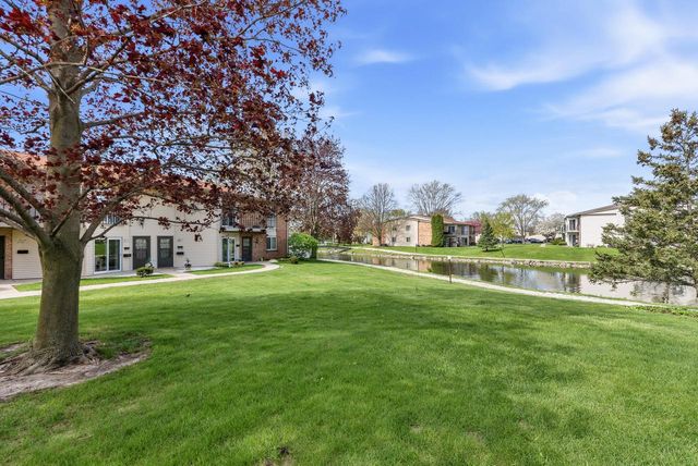 W168N11487 El Camino DRIVE, Germantown, WI 53022