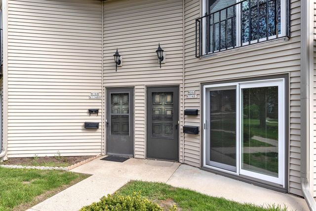 W168N11487 El Camino DRIVE, Germantown, WI 53022