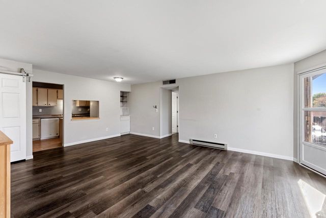 W168N11487 El Camino DRIVE, Germantown, WI 53022