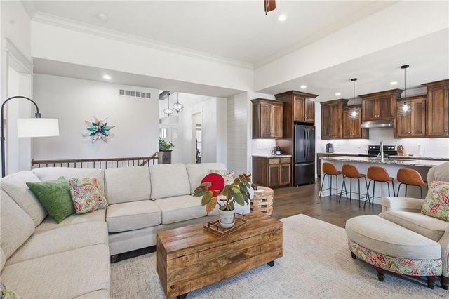 25080 W 112th Terrace, Olathe, KS 66061