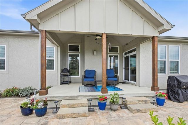 25080 W 112th Terrace, Olathe, KS 66061