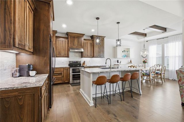 25080 W 112th Terrace, Olathe, KS 66061