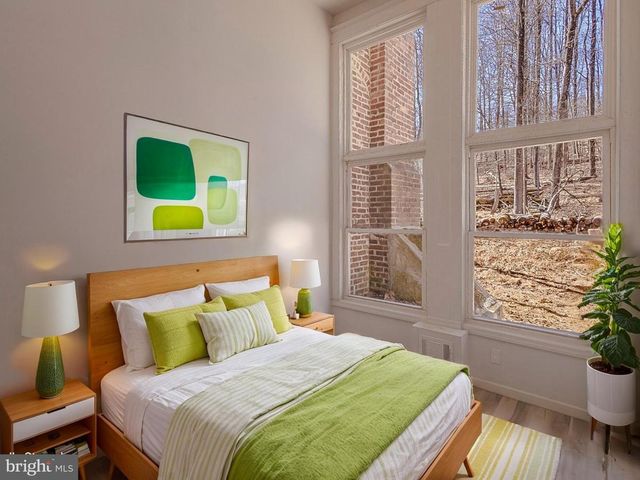 242 HOLLOW RD, Skillman, NJ 08558