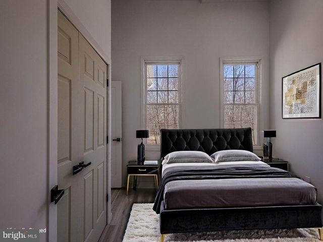 242 HOLLOW RD, Skillman, NJ 08558
