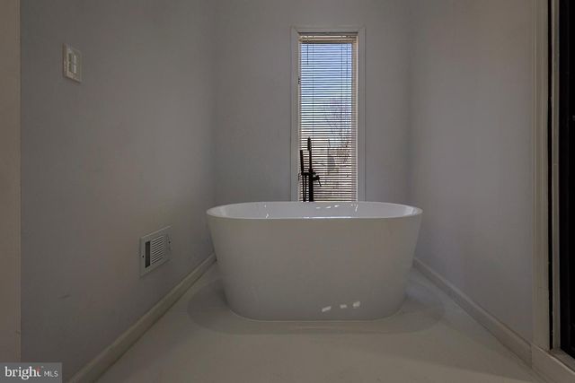 242 HOLLOW RD, Skillman, NJ 08558