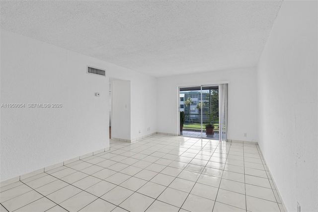 2775 Taft St 301, Hollywood, FL 33020