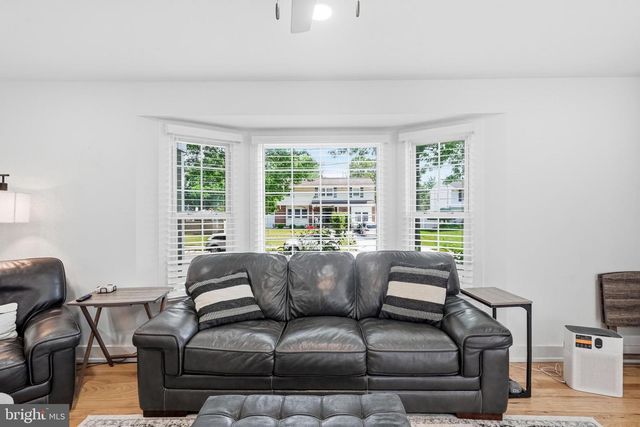 702 WOOD LN, Cinnaminson, NJ 08077