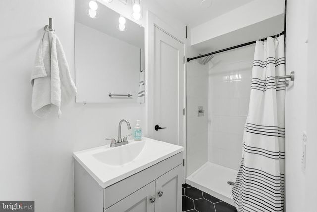 702 WOOD LN, Cinnaminson, NJ 08077