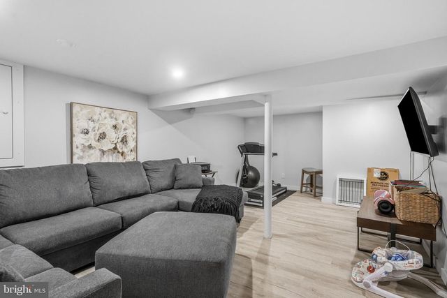 702 WOOD LN, Cinnaminson, NJ 08077