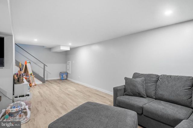 702 WOOD LN, Cinnaminson, NJ 08077