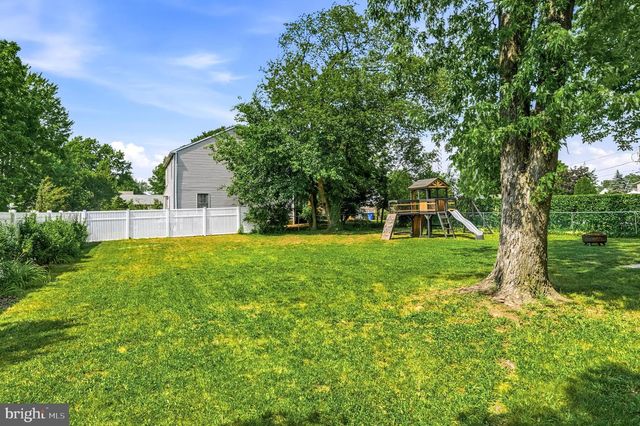 702 WOOD LN, Cinnaminson, NJ 08077