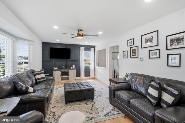 702 WOOD LN, Cinnaminson, NJ 08077