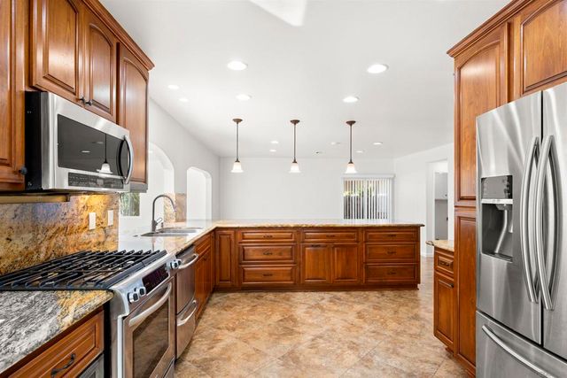 640 E J Street, Chula Vista, CA 91910