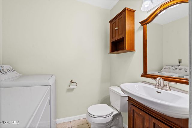 5 Huckleberry Drive, Schodack, NY 12033