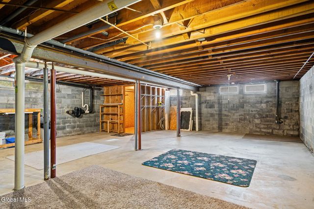 5 Huckleberry Drive, Schodack, NY 12033