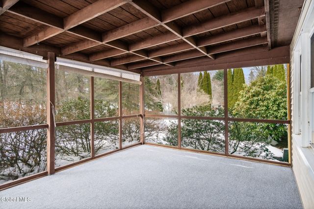 5 Huckleberry Drive, Schodack, NY 12033