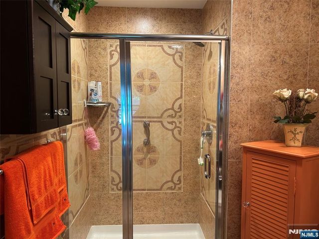 969 Juniper Way, Mahwah, NJ 07430