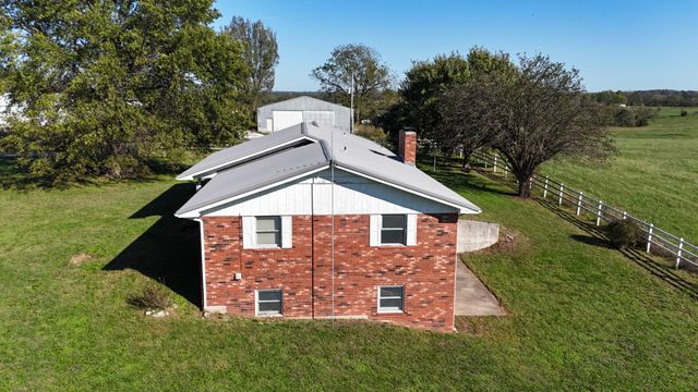 296 316 State Highway, Clever, MO 65631
