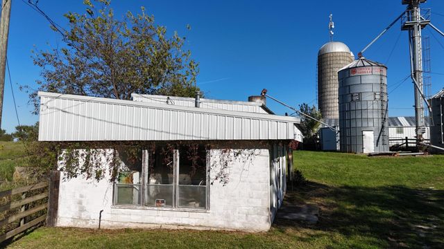 296 316 State Highway, Clever, MO 65631