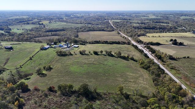 296 316 State Highway, Clever, MO 65631
