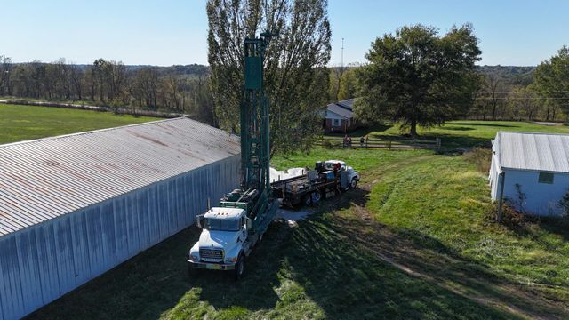 296 316 State Highway, Clever, MO 65631