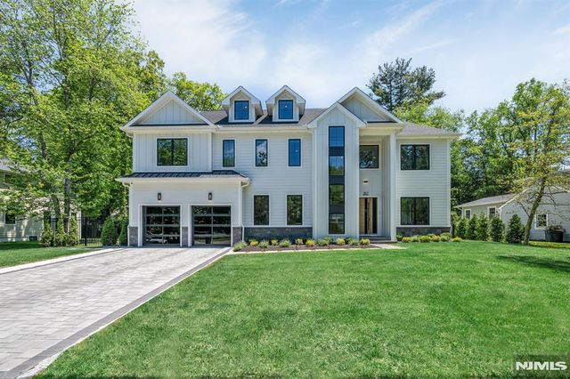 357 Pleasant Lane, Haworth, NJ 07641