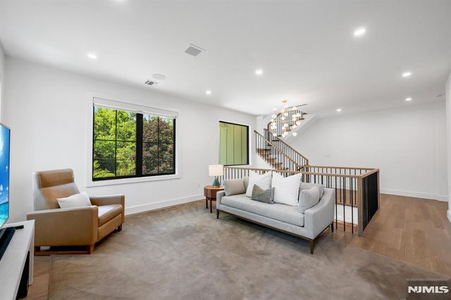 357 Pleasant Lane, Haworth, NJ 07641