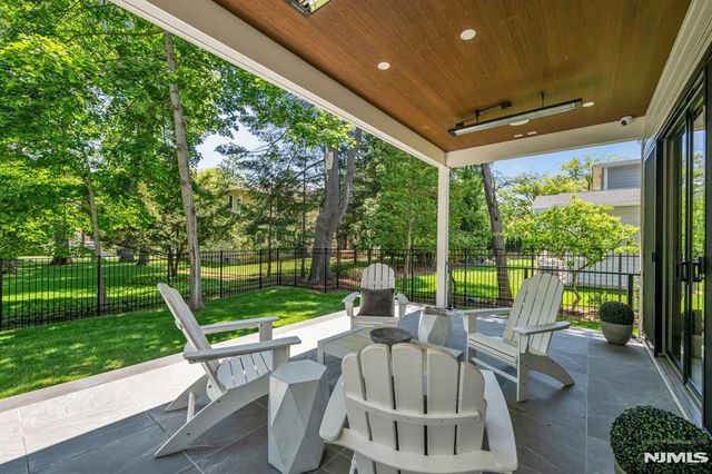 357 Pleasant Lane, Haworth, NJ 07641