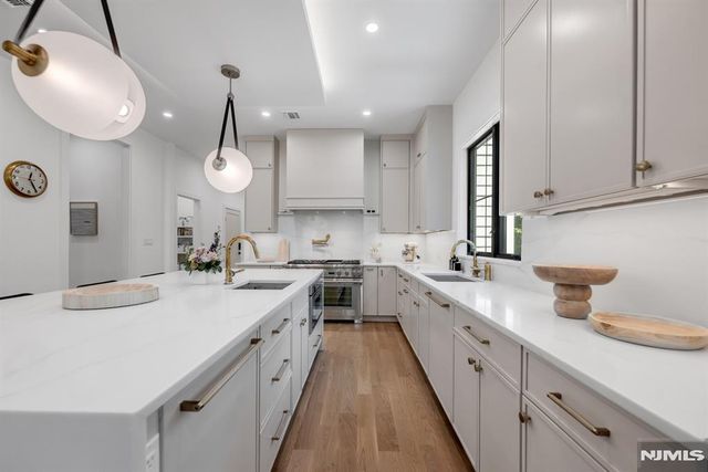 357 Pleasant Lane, Haworth, NJ 07641