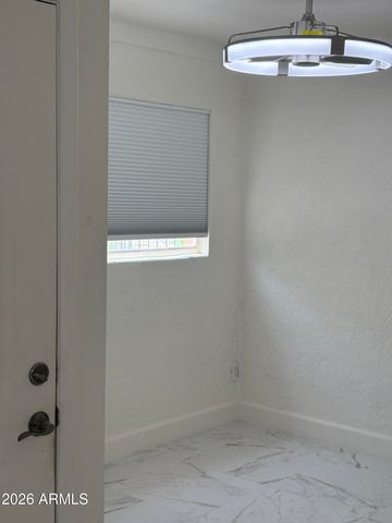 1455 N ALMA SCHOOL Road 40, Mesa, AZ 85201