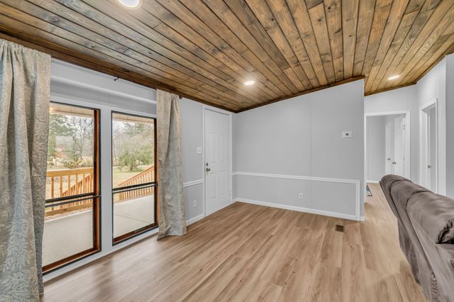 830 CALLS RD, Estill Springs, TN 37330