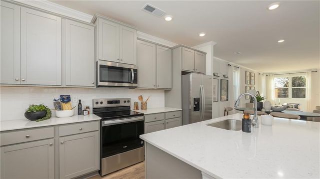 701 Alburgh Alley Alley 62, Mableton, GA 30126