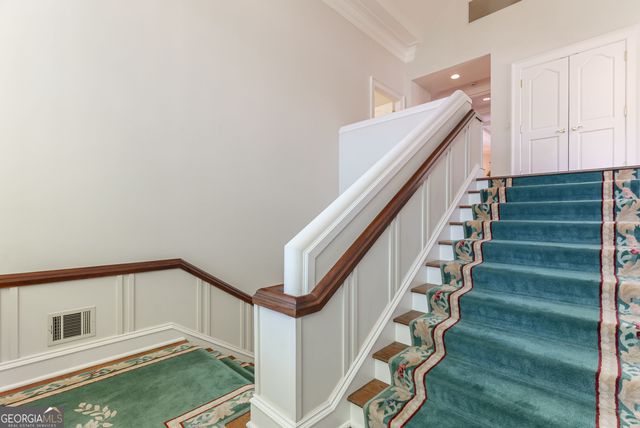 6655 Sweetwater Point, Flowery Branch, GA 30542