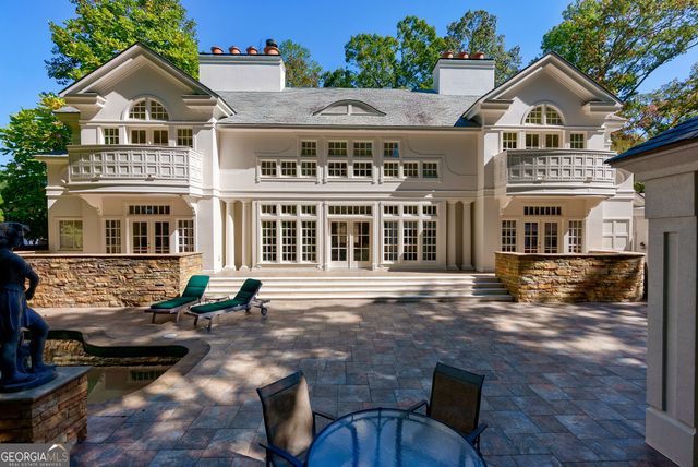 6655 Sweetwater Point, Flowery Branch, GA 30542