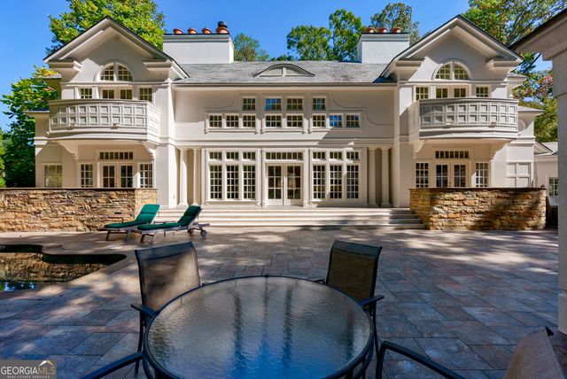 6655 Sweetwater Point, Flowery Branch, GA 30542