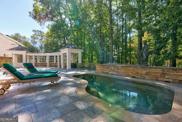 6655 Sweetwater Point, Flowery Branch, GA 30542