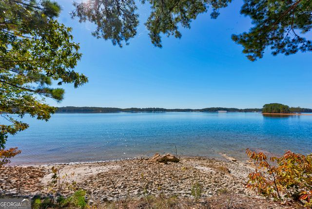 6655 Sweetwater Point, Flowery Branch, GA 30542