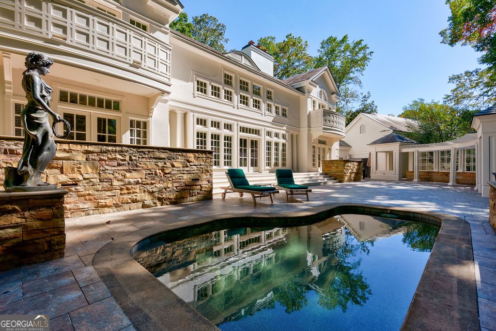 6655 Sweetwater Point, Flowery Branch, GA 30542