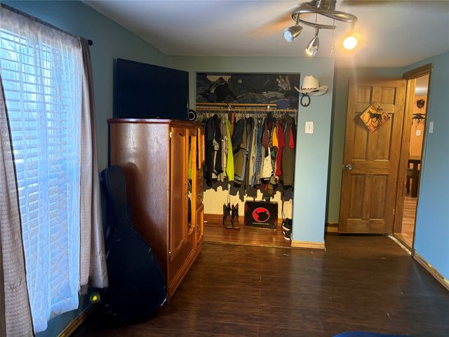 300 N Broadway, Blanket, TX 76432